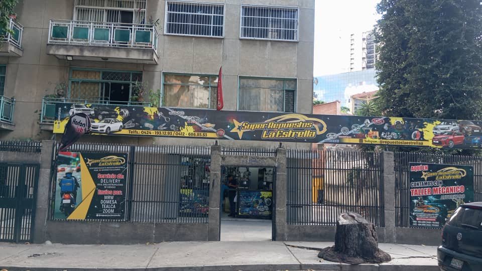 Fachada Tienda Repuestos Super Estrella