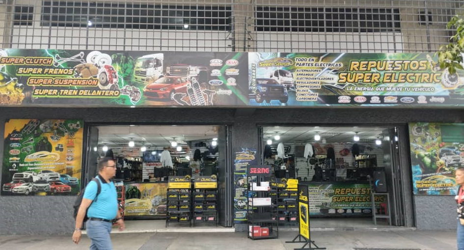 Fachada Tienda Repuestos Super Suspensión