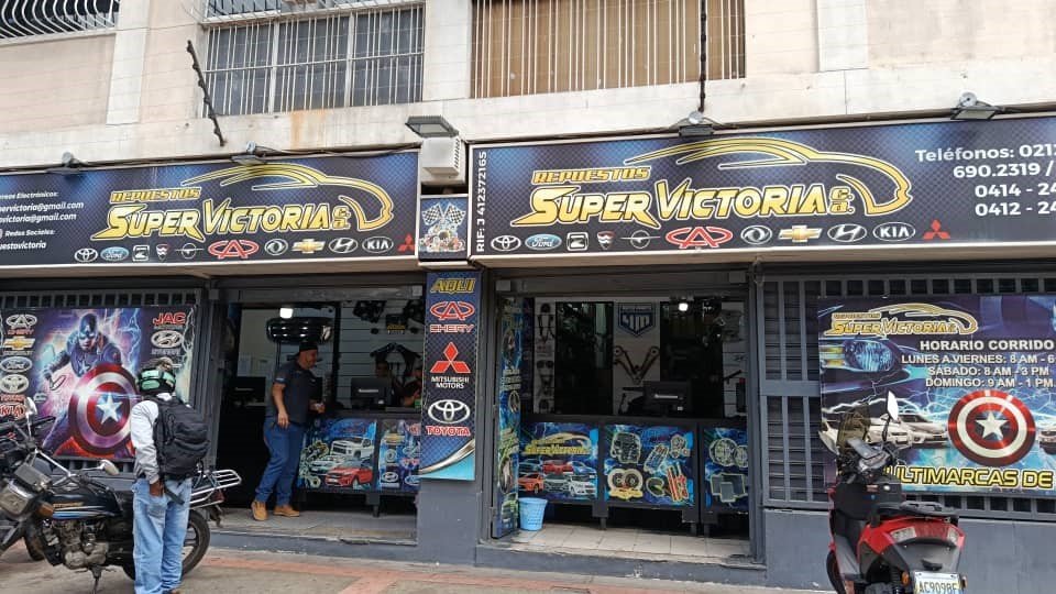 Fachada Tienda Repuestos Super Victoria