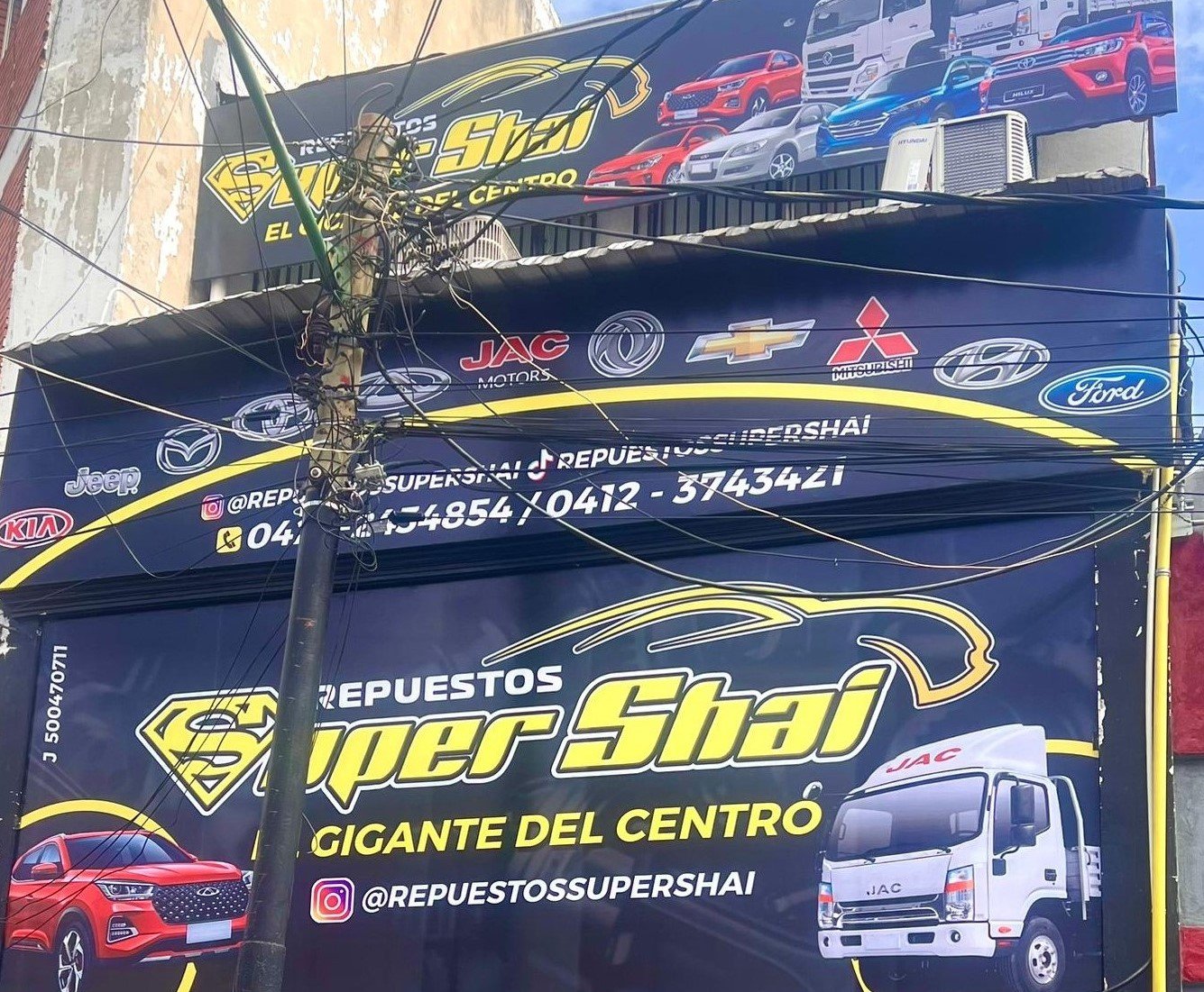 Fachada Tienda Repuestos Super Shai
